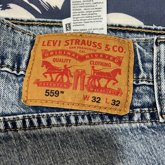 New Men’s Levi 559 Jeans - Picture 2 of 3